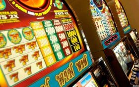 Giao diện cá cược thể thao và casino trực tuyến trên vietlot